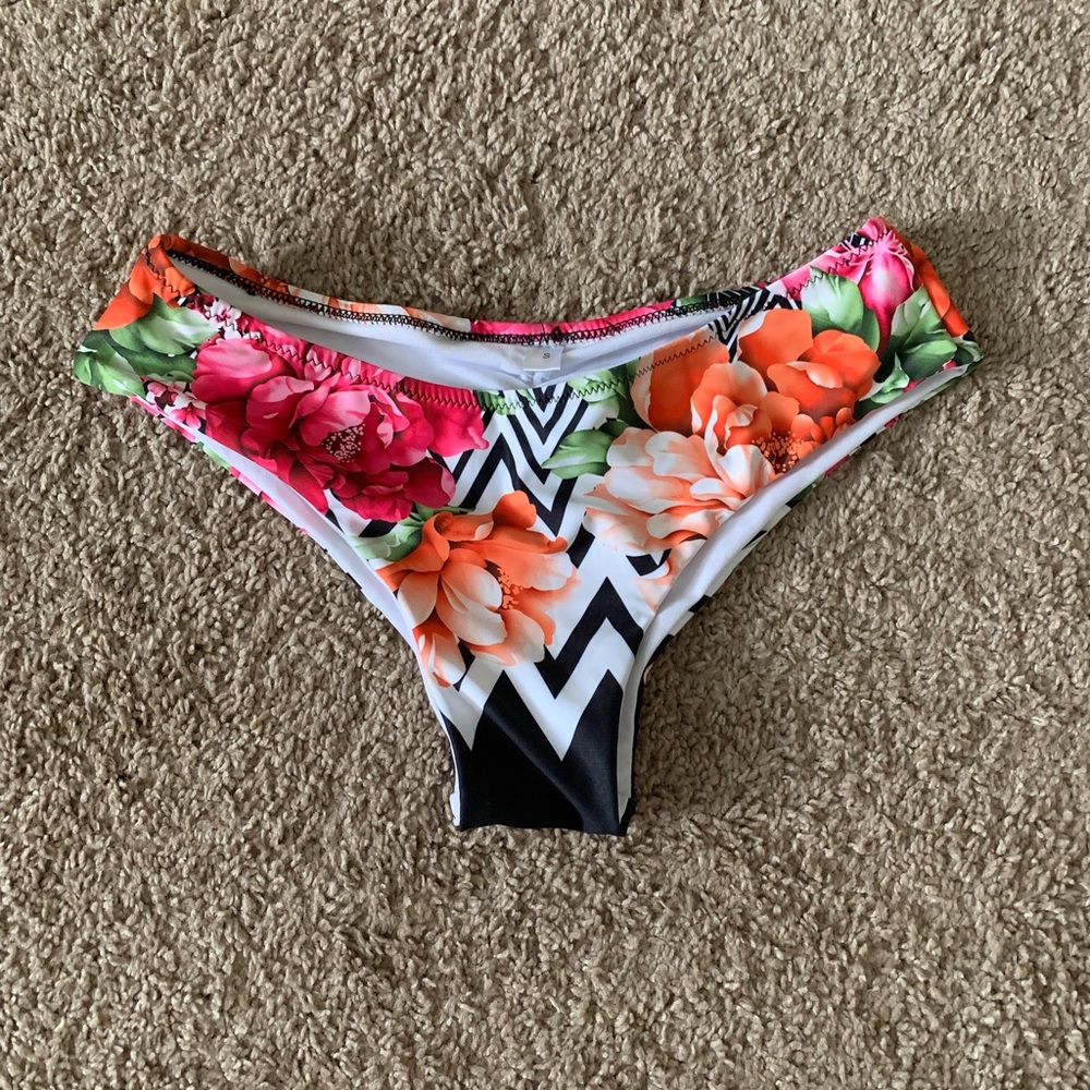 Venus bikini bottoms